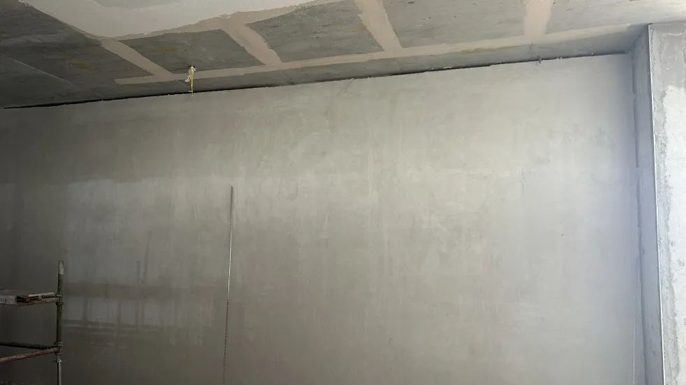 50℃高溫的沙漠地帶，蔚建抹灰機器人在阿聯酋“抹”出完美墻面(圖5)