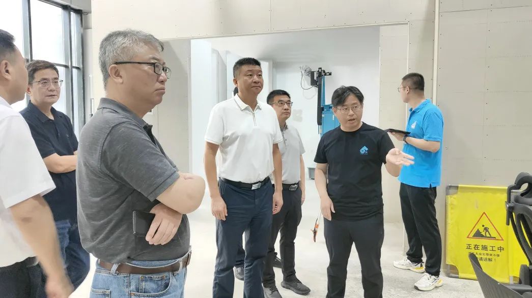 浙江臺州市建設局與上海市工程質協(xié)代表團蒞臨蔚建科技考察交流(圖3)